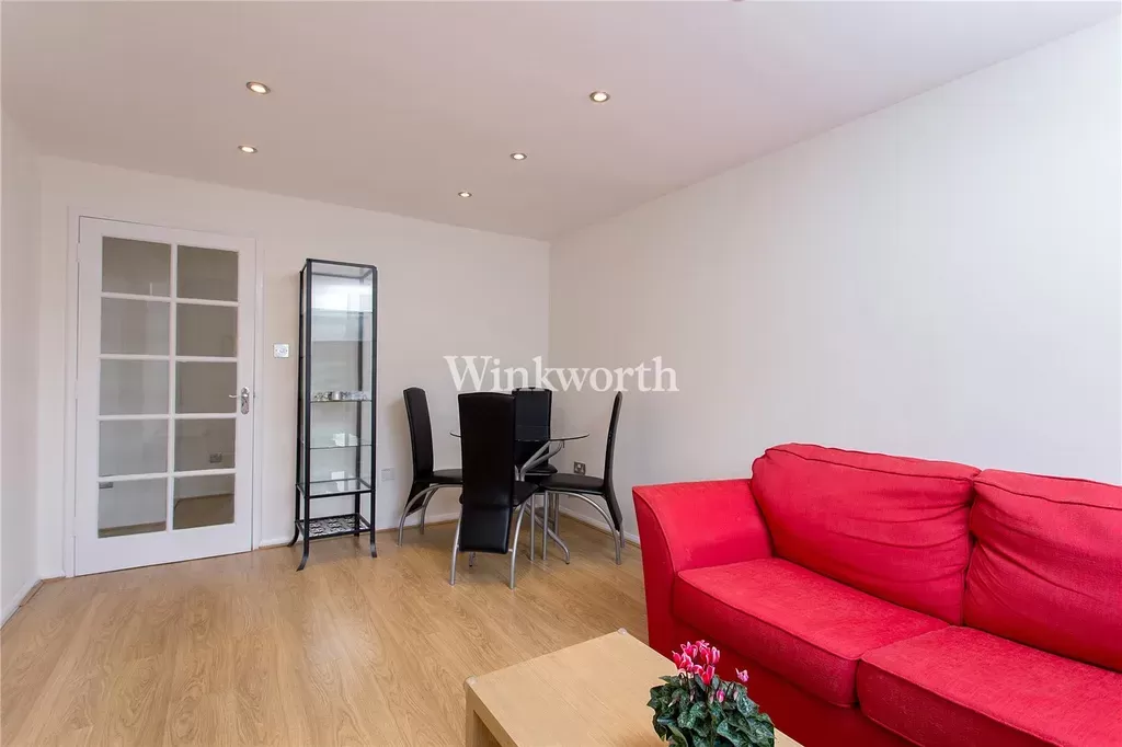 House for Rent in Brent Cross, London