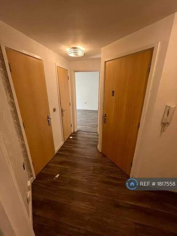 Flat for Rent in Brimsdown, London