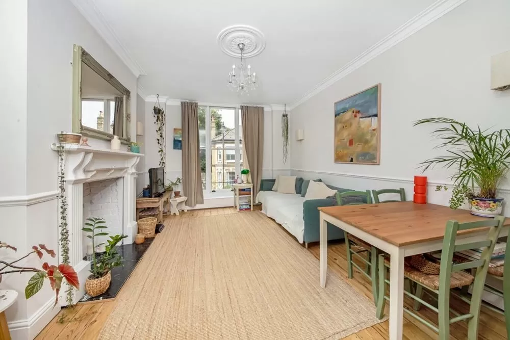 Apartment for Sale in Gipsy Hill, Crystal Palace, London